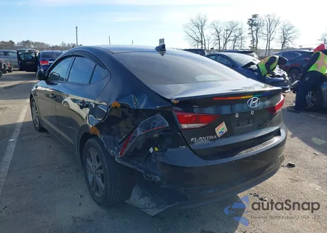 2018 Hyundai Elantra Value Edition z USA, uszkodzony, nr VIN 5NPD84LF3JH262598